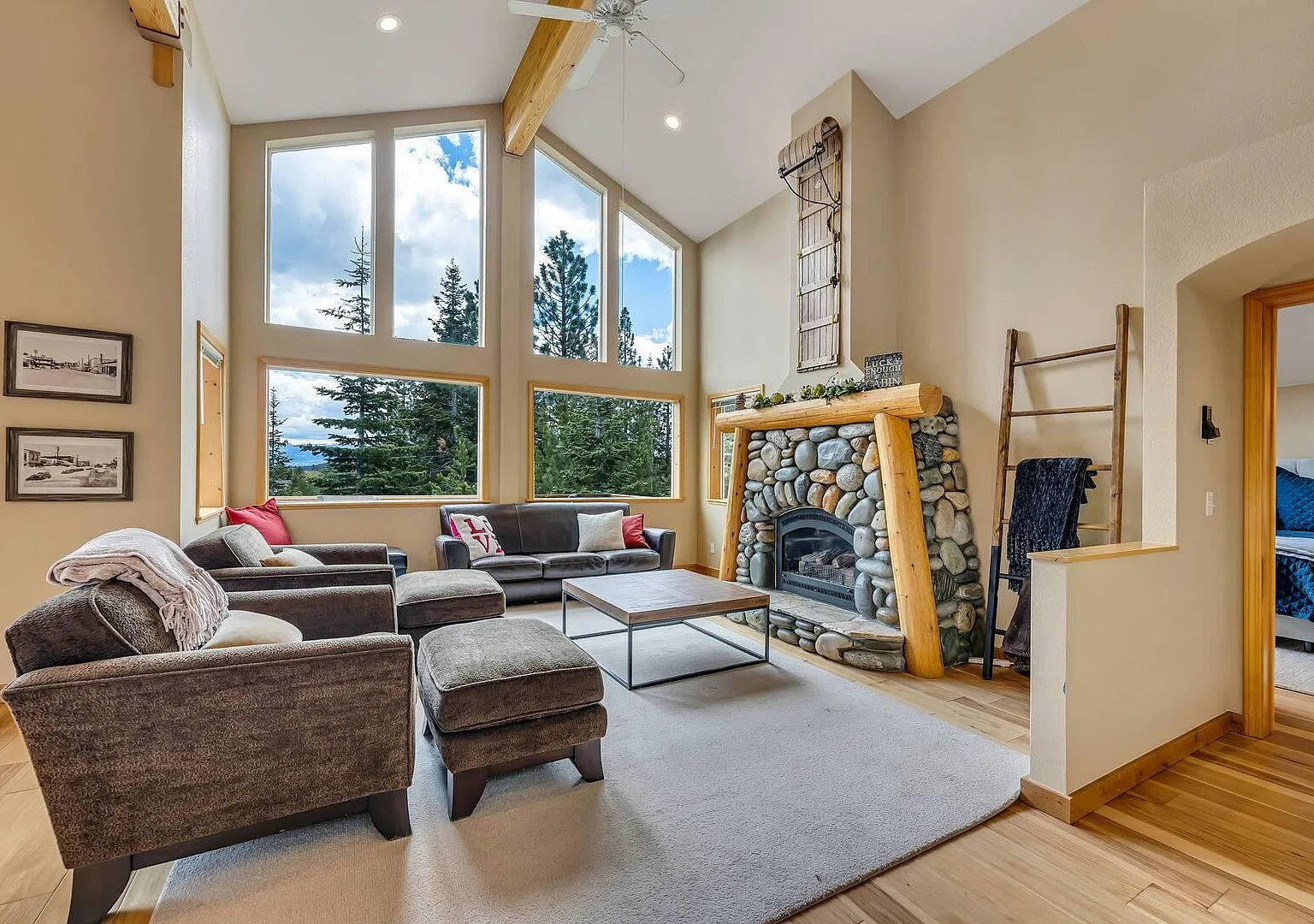 4 bed, 3.5 bath, 2500 sqft, $7,000 — Photo 1
