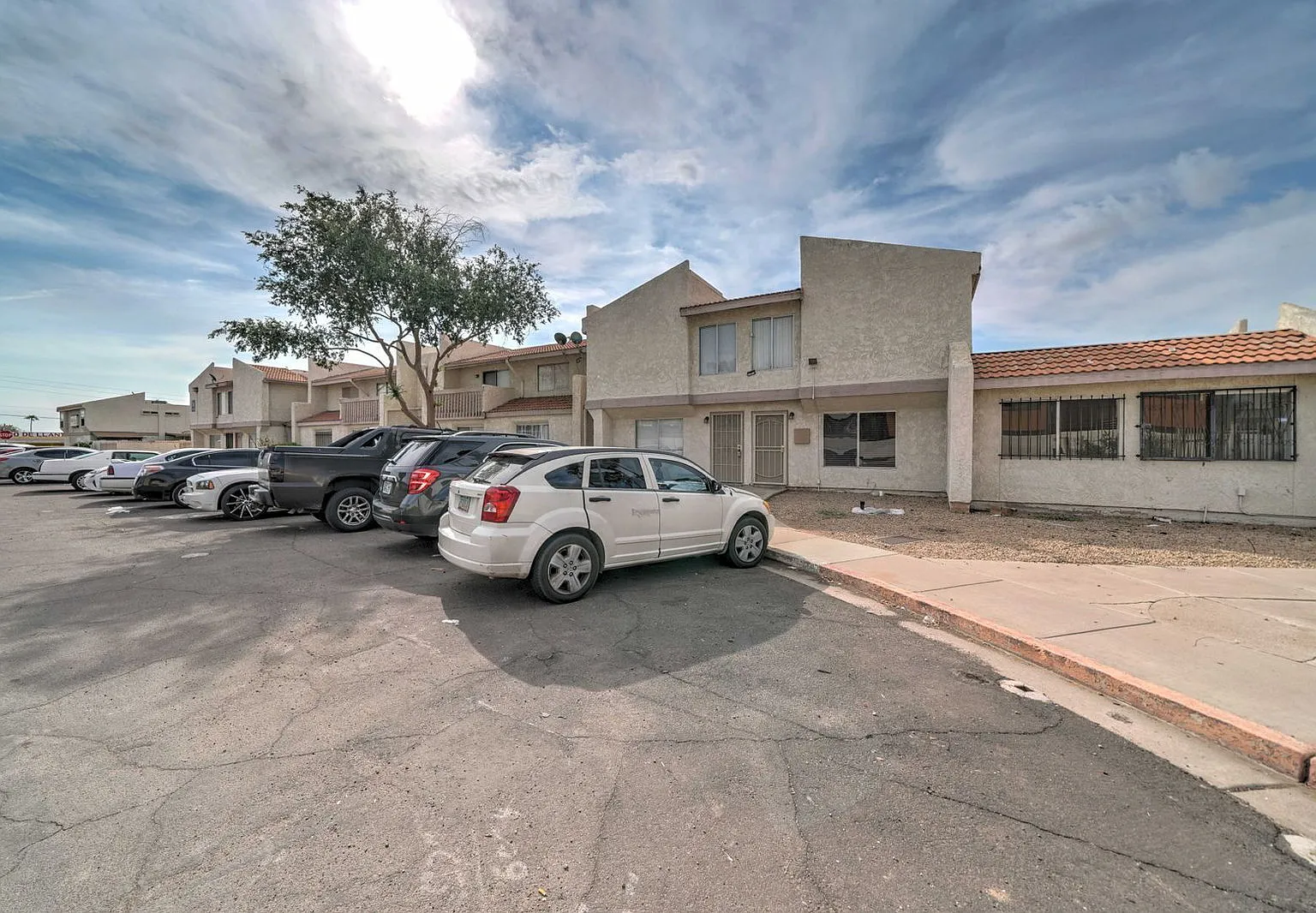 2 bed, 2.0 bath, 980 sqft, $1,500 — Photo 2