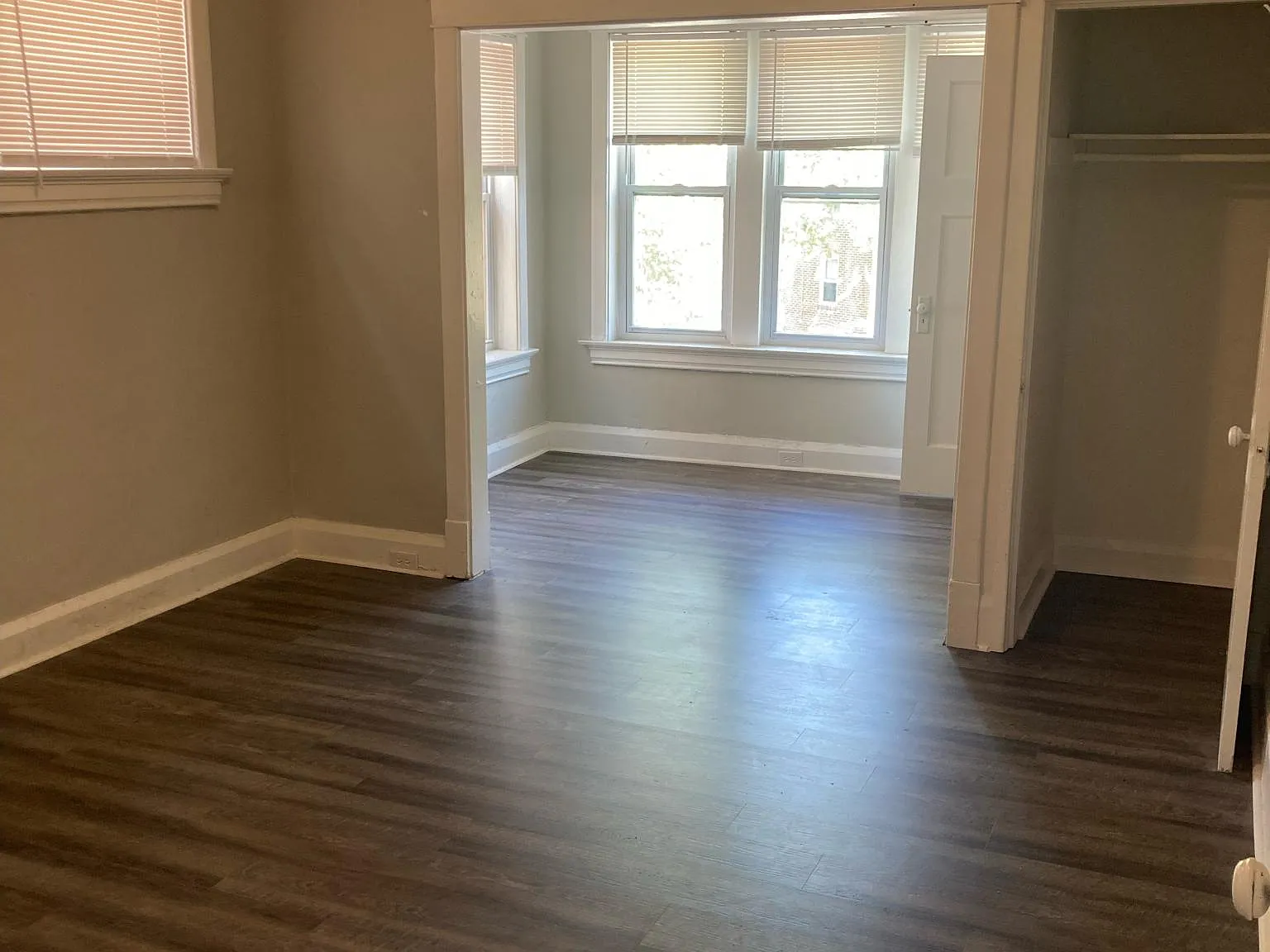 2 bed, 1100 sqft, $1,350 — Photo 2