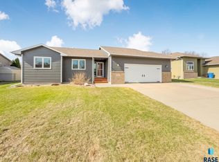 305 W Hackberry St, Brandon, SD 57005