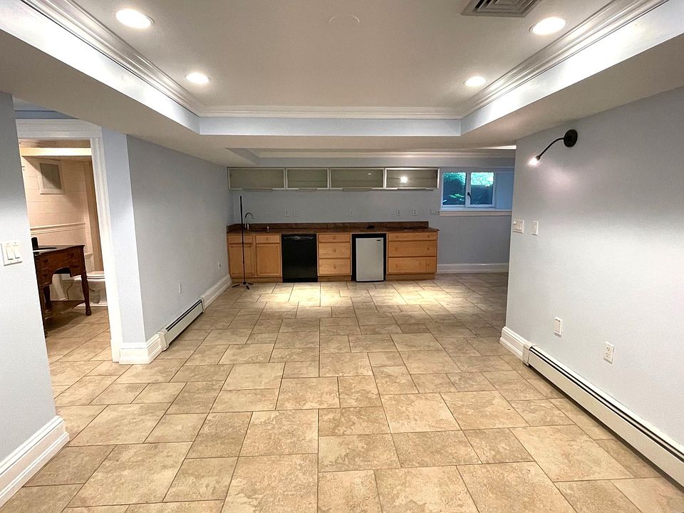Bedroom area/Kitchen