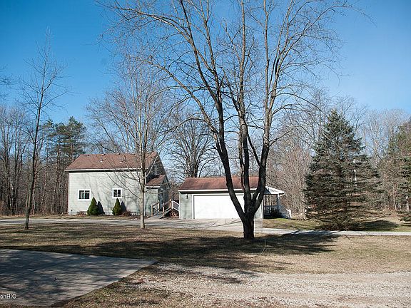 4th image of 16349 Mill Mar Dr