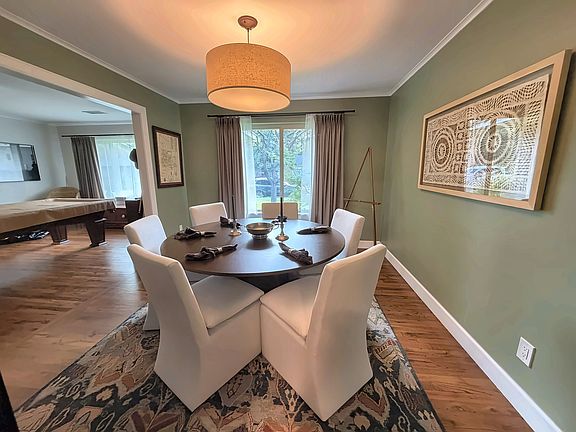 4th image of 3305 Latham Dr