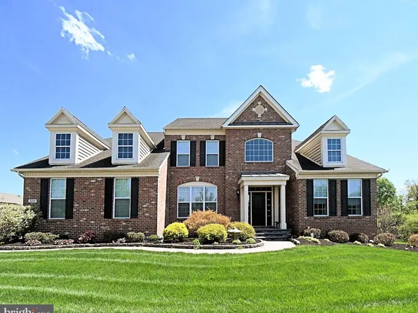 300 Rowland Ln, Line Lexington, PA 18932
