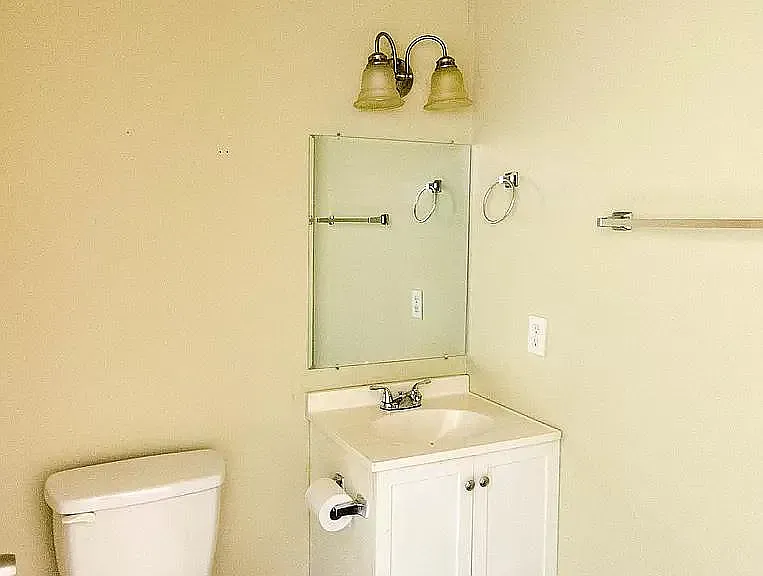 111 Langford Ct #111 — Photo 3