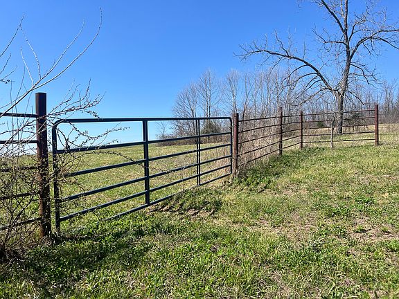 3rd image of 8729 Mountain Valley Road