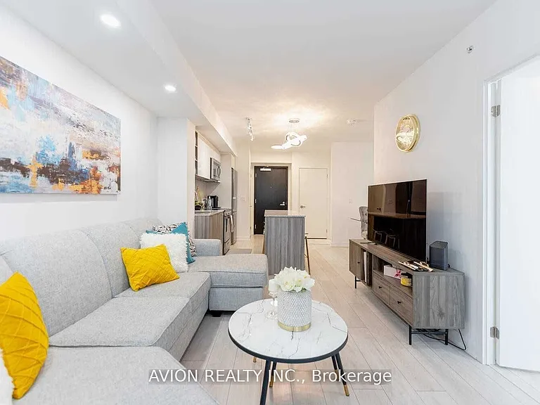 31 Tippett Rd #336 — Photo 12
