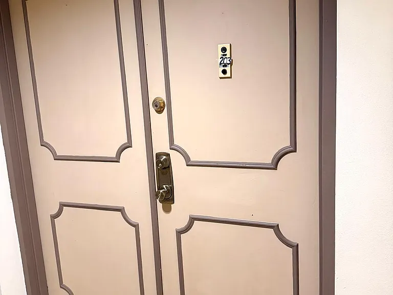 17830 W Dixie Hwy — Photo 5