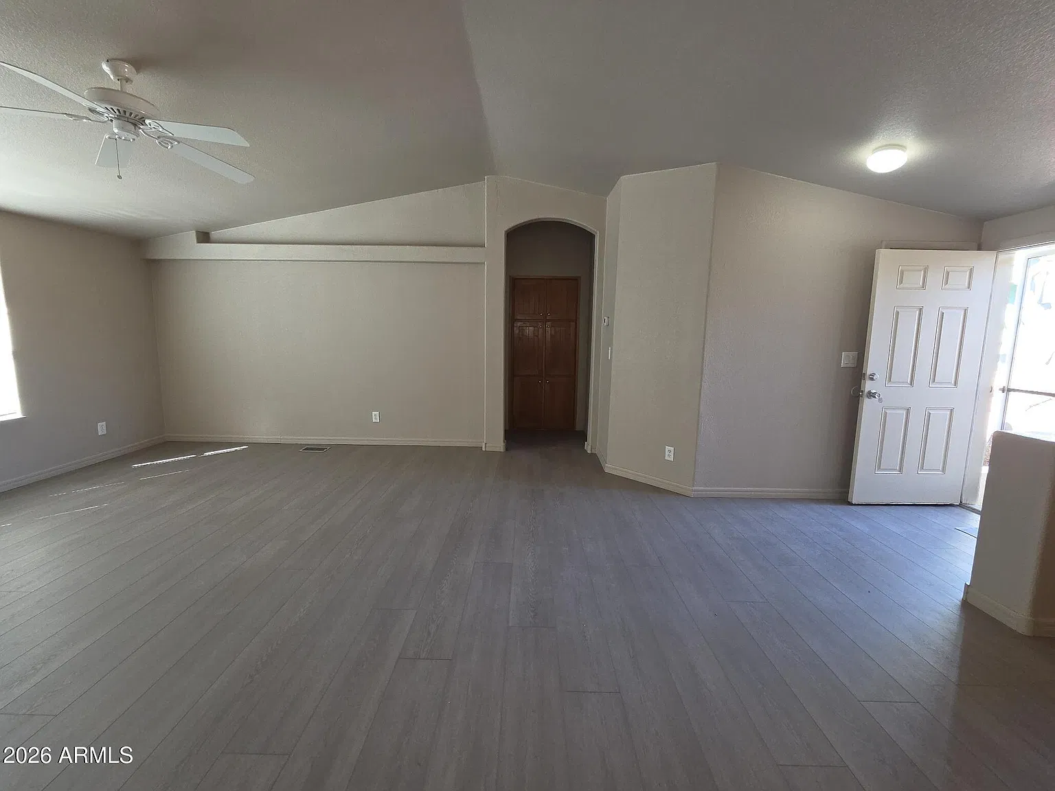 3 bed, 2.0 bath, $2,400 — Photo 2