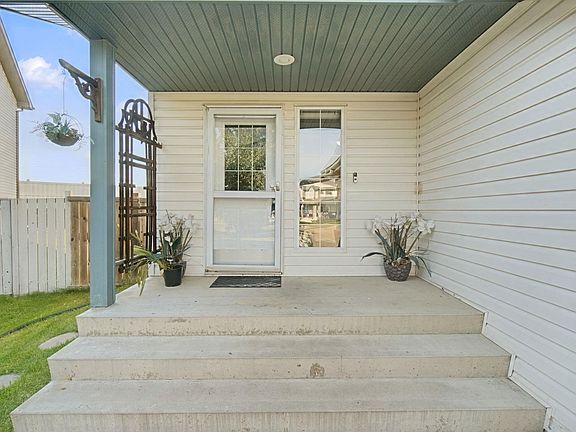 4th image of 15730 141st St NW
