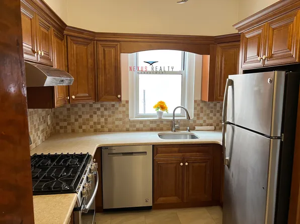 42-12 21st Avenue image 1 of 7