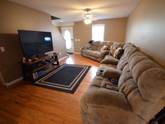 5th image of 316 Autumn Creek Ln