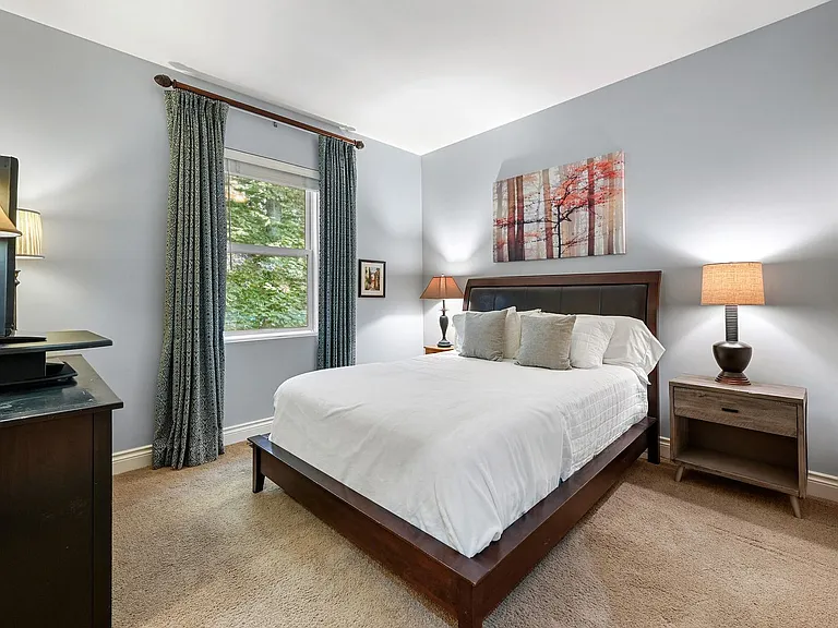 21 Haywood St #2B — Photo 18