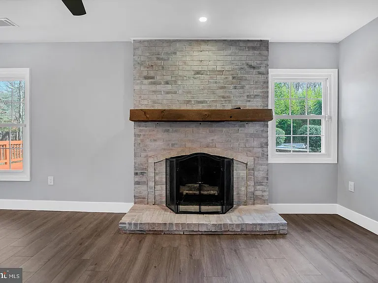 12404 Surrey Circle Dr — Photo 9