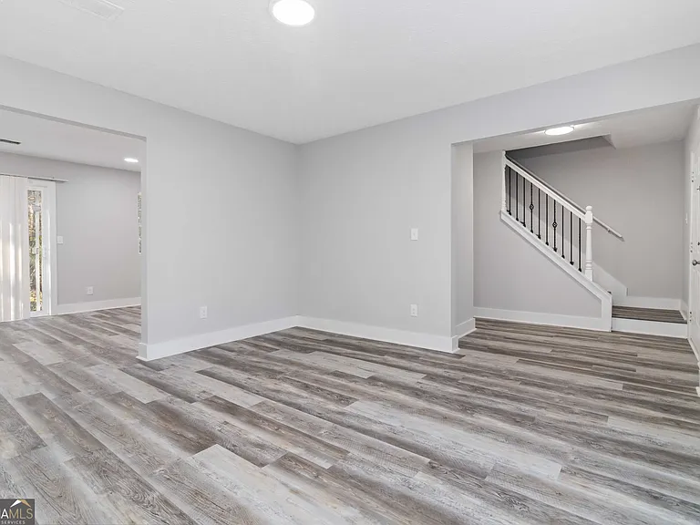 4935 Millstone Walk — Photo 4