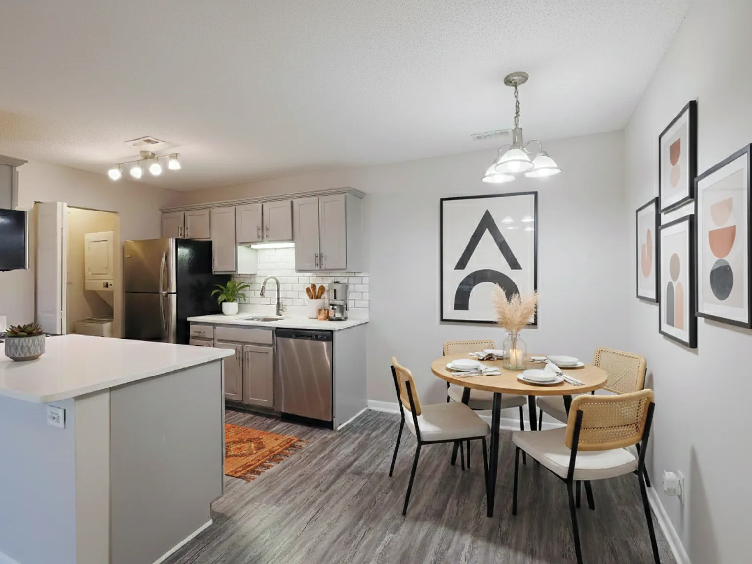 Triangle Park Apartments — Photo 2