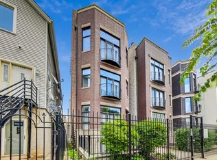 1237 N Cleaver St APT 2, Chicago, IL 60642