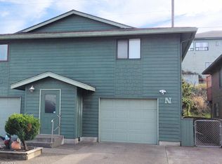 630 SW Fall St APT N, Newport, OR 97365