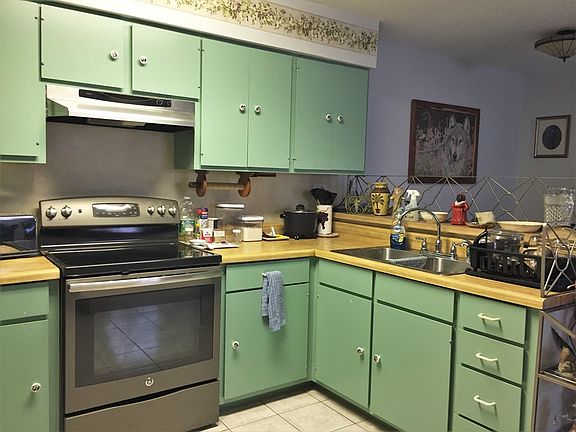 4th image of 145 Champion Ave