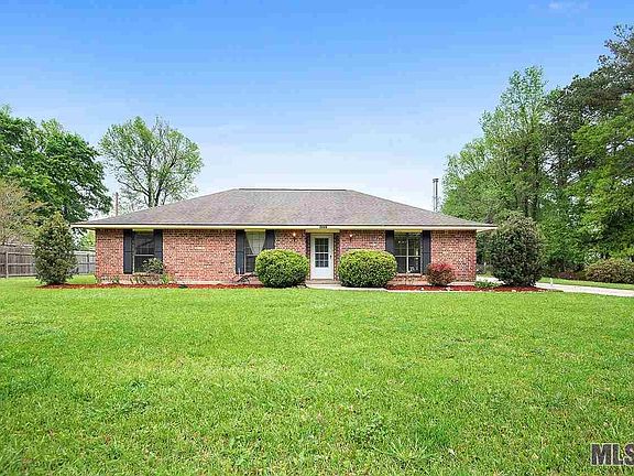 4th image of 8151 Cecil Dr