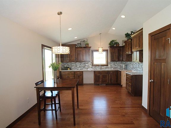 5th image of 5441 Salvation Pl