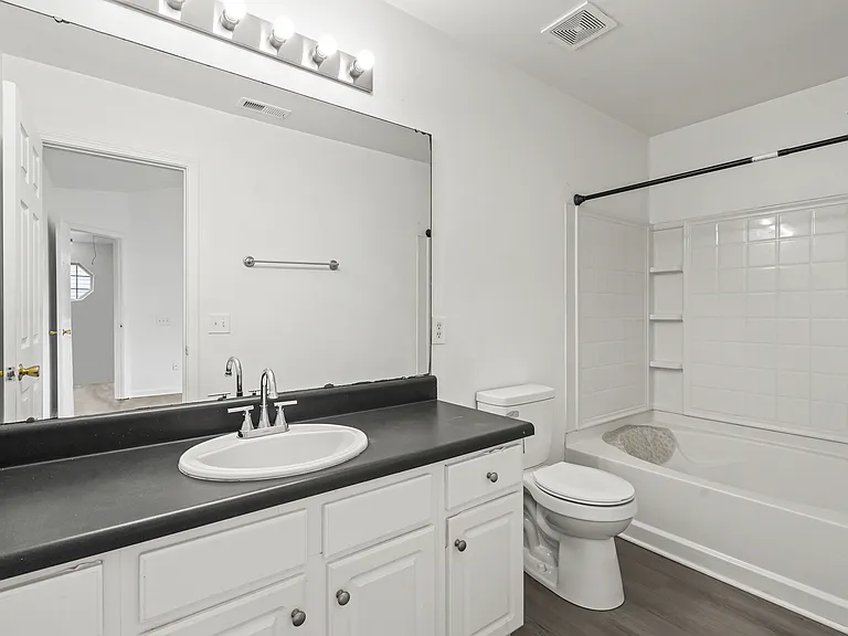 2724 Mulberry Pond Dr — Photo 17