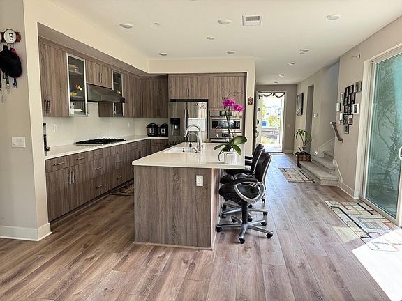 4th image of 13640 Pacifica Trl