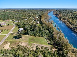3 Spring Chase Ln, Marianna, FL 32446