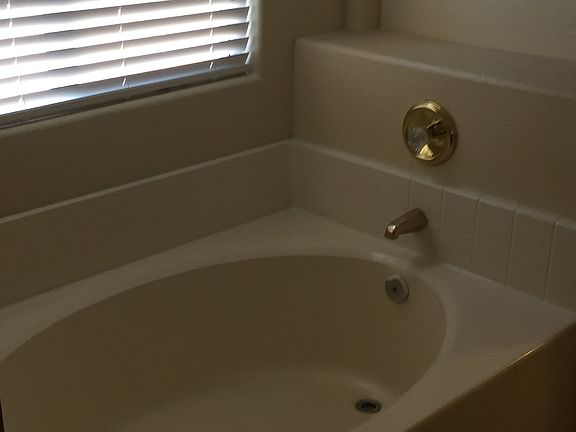 5th image of 3585 Saint Nazaire Ave