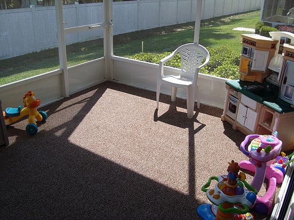 Lanai with outdoor carpeting