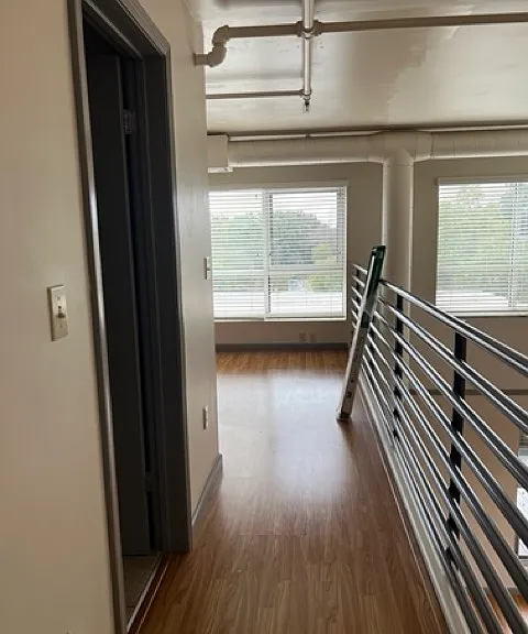 Floors to upstairs loft