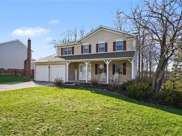 1282 Berkshire Dr, Macedonia, OH 44056