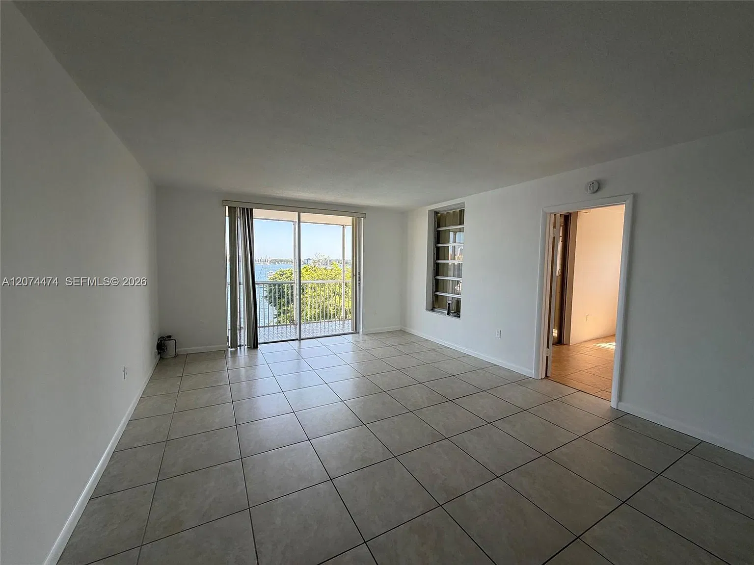 2 bed, 2.0 bath, 1083 sqft, $2,300 — Photo 1