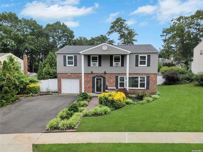 12 Spruceton Street, Selden, NY, 11784