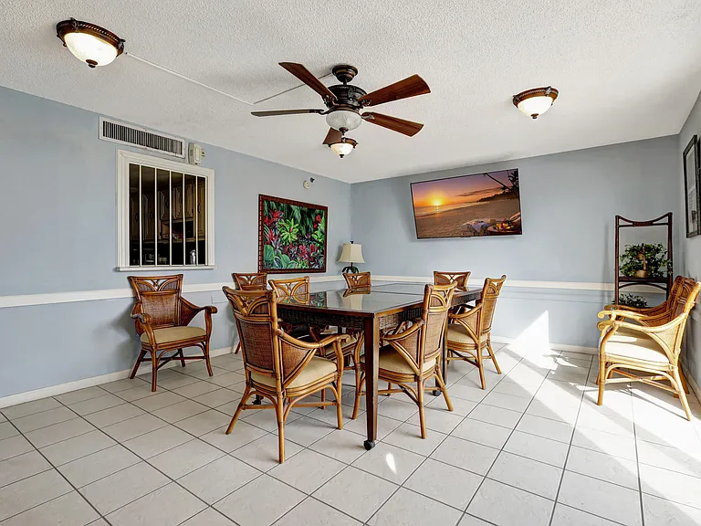 840 Ocean Dr #806 — Photo 47