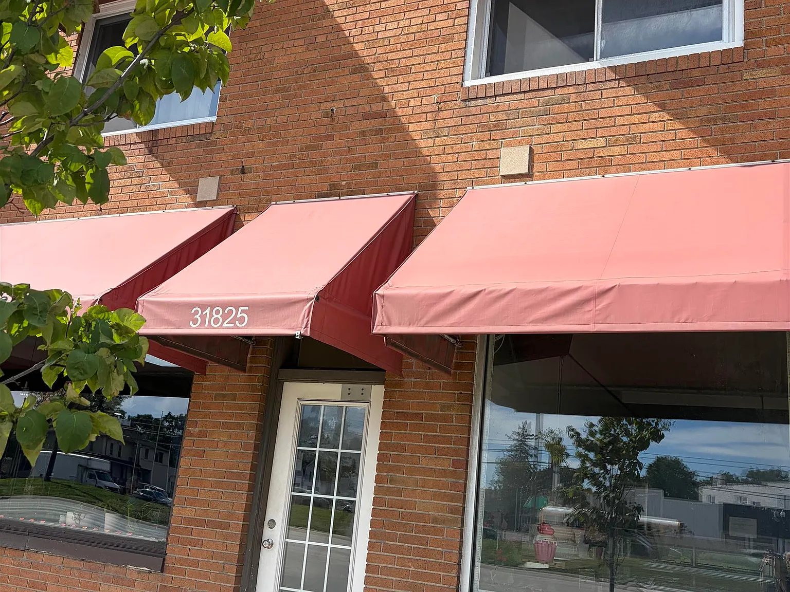 31825 Mound Rd — Photo 2