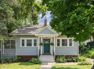 374 21st St SE, Cedar Rapids, IA 52403