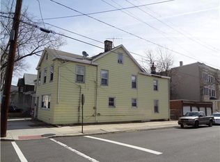 87 Broad St, Perth Amboy, NJ 08861