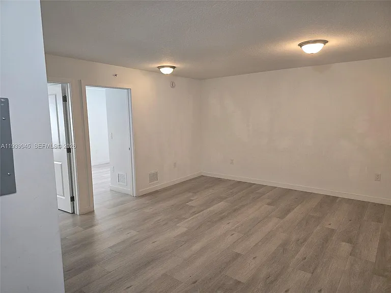 5185 W Flagler St #204 — Photo 19