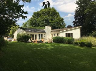 212 Coniston Dr, Rochester, NY 14610