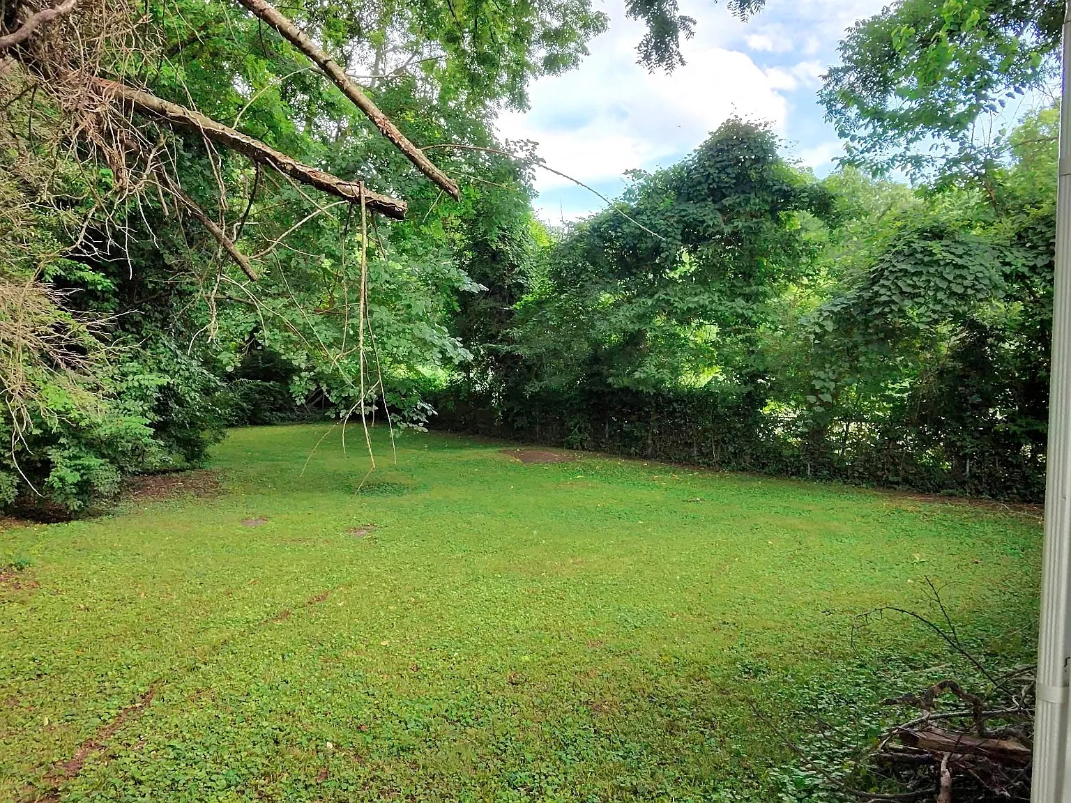 1520 Smallhouse Rd — Photo 2