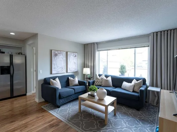 24 W Copperpond Rd SE, Calgary, AB T2Z 0L7