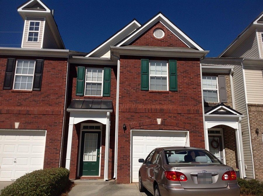 1st image of 2475 Birkhall Way