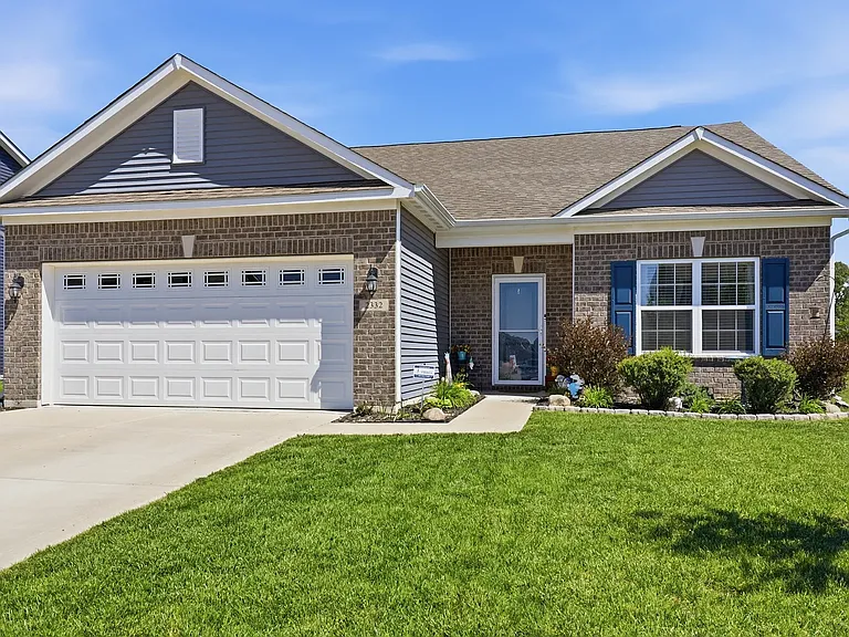 2332 Longleaf Ln — Photo 1