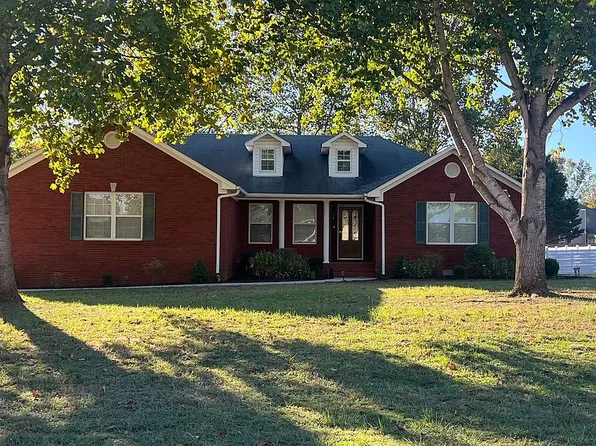 104 Honeycutt Rd, Hazel Green, AL 35750