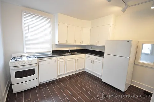 576 S 9th St #B Photo 1