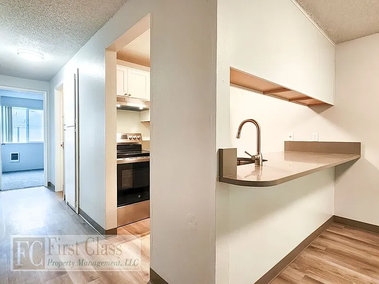 3648 SW Beaverton Hillsdale Hwy #9 — Photo 8