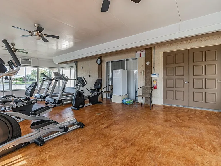4022 Davit Dr — Photo 44