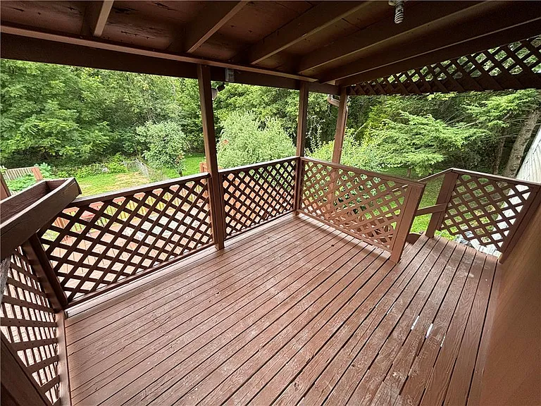 840 Constitution Dr — Photo 15