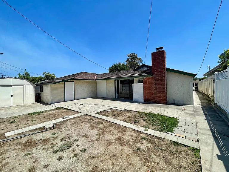 9161 Fortson Dr — Photo 12